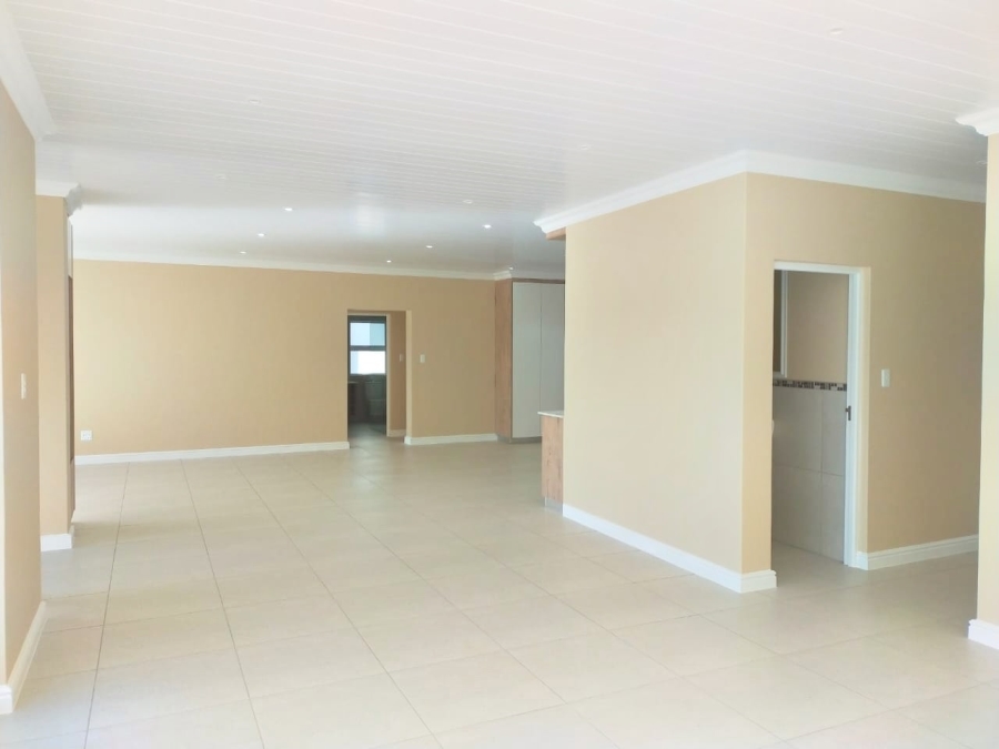 3 Bedroom Property for Sale in Reebok Western Cape
